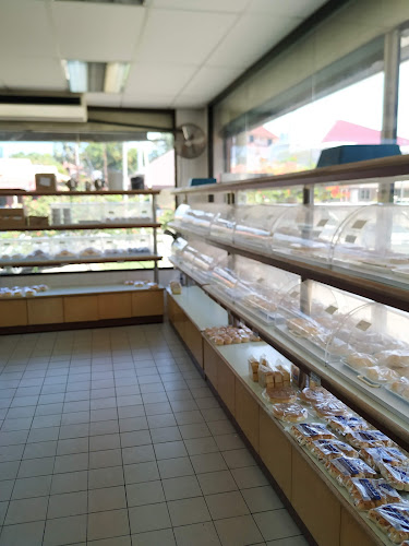 Opinii despre Avena Cake House în Kota Kinabalu - Gastronomi dan perhotelan