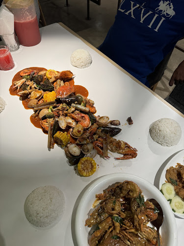 Opinii despre D'Shell Seafood Restoran în Shah Alam - Gastronomi dan perhotelan