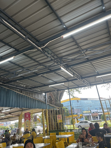 Opinii despre Restoran Deen Berjaya (Kari Kepala Ikan) Port Dickson în Port Dickson - Gastronomi dan perhotelan