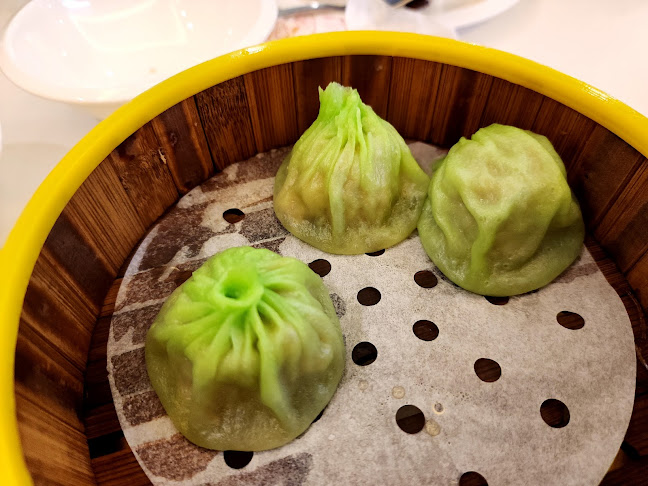 D'Shanghai - Gastronomi dan perhotelan