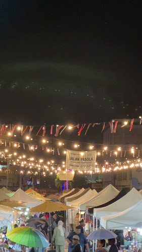 Pasar Malam / Jalan Pasola 34200 Parit Buntar Perak - Gastronomi dan perhotelan