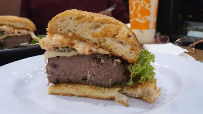 Cafe 3 Sekawan - Gastronomi dan perhotelan