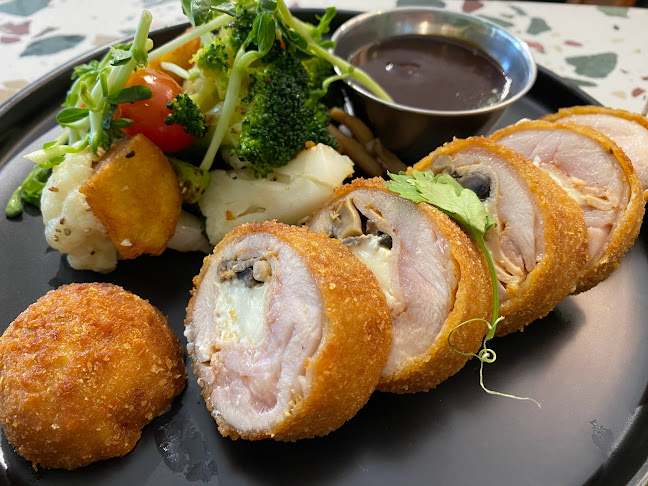 Opinii despre Jomo Eatery Kuala Nerus în Kuala Terengganu - Gastronomi dan perhotelan