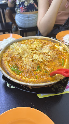 Comentarii opinii despre Kam Long Ah Zai Curry Fish Head