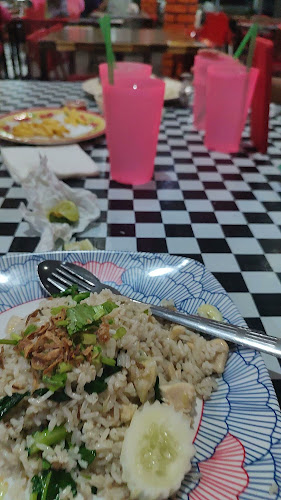 Opinii despre RESTORAN Nora Aman 2 în Kuantan - Gastronomi dan perhotelan