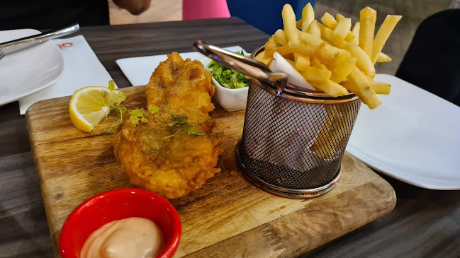 Quivo - Gastronomi dan perhotelan