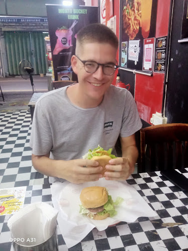 The Vibe Cafe Riverside Melaka - Melaka