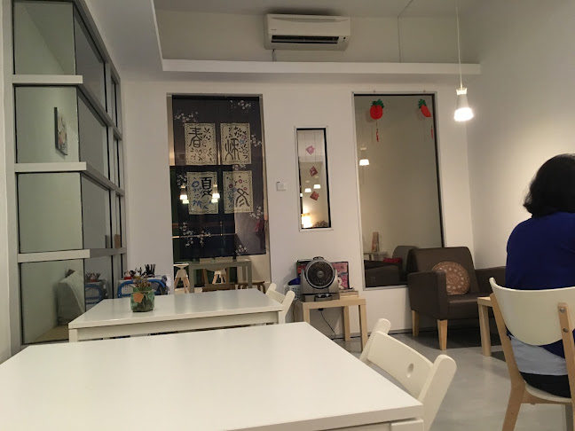 Comentarii opinii despre Aka Café