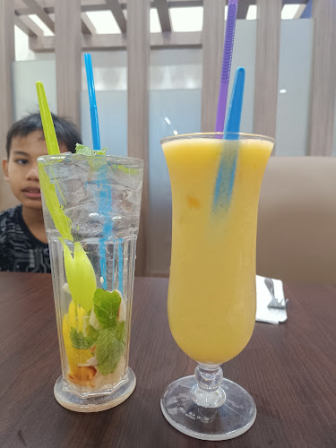 Opinii despre BTC Bistro Inanam în Kota Kinabalu - Gastronomi dan perhotelan