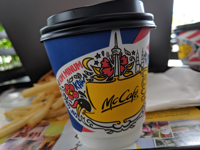 McDonald's MITC Melaka DT - Gastronomi dan perhotelan