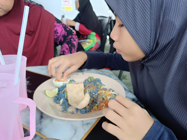 Opinii despre Sabrinalicious Soft Ice Cream în Sitiawan - Gastronomi dan perhotelan