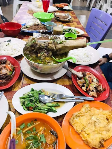 Adam's Satay Ikan Bakar Ayaq Asam Bentong - Gastronomi dan perhotelan