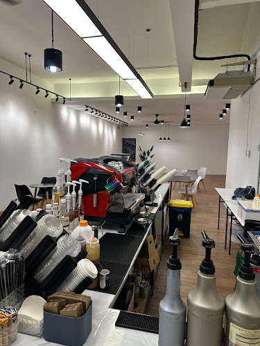 2 Ground Floor, Pusat Pernigaan Makmur, Jalan Lipis Raub, 27200 Kuala Lipis, Pahang