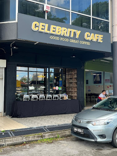Celebrity Cafe
