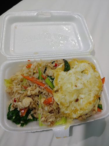 Opinii despre kedai roti canai nasi lemak în Kuala Dungun - Gastronomi dan perhotelan