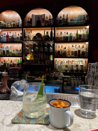 Backdoor Bodega - Gastronomi dan perhotelan