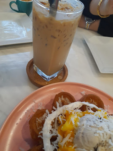 Marketplace Waffle Bar & Cafe - Gastronomi dan perhotelan