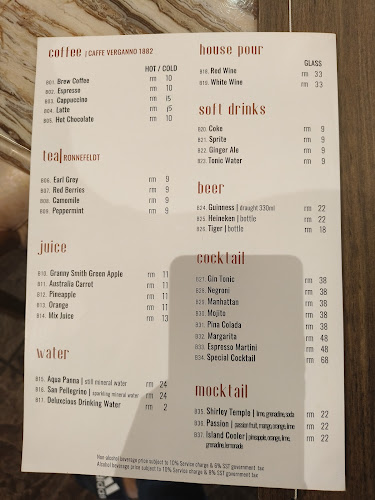 Deluxcious Spa & Restaurant - Gastronomi dan perhotelan