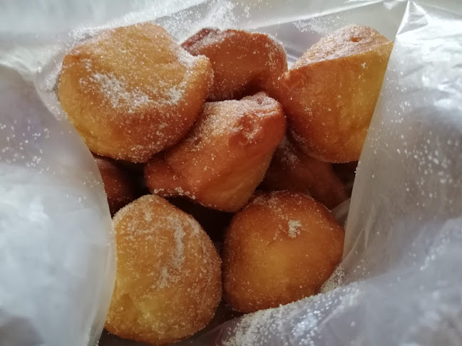 Comentarii opinii despre Kedai Kek & Roti Perling