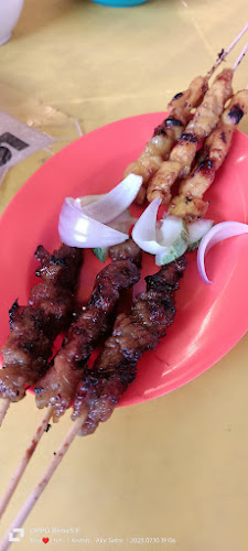 Opinii despre Ayam Gepuk Pak Raden HQ în Alor Setar - Gastronomi dan perhotelan