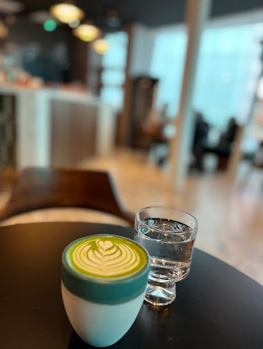 Opinii despre V88 Cafe & Bar Starhill în Kuala Lumpur - Gastronomi dan perhotelan