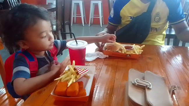 Apcel Coffee House (Cawangan Hutan Kampung) - Gastronomi dan perhotelan