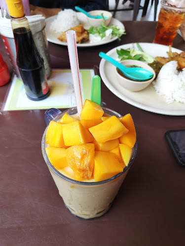 Wak Nuar Ayam Penyet