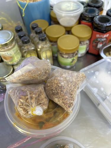 Tauhu Auntie Mok - Gastronomi dan perhotelan