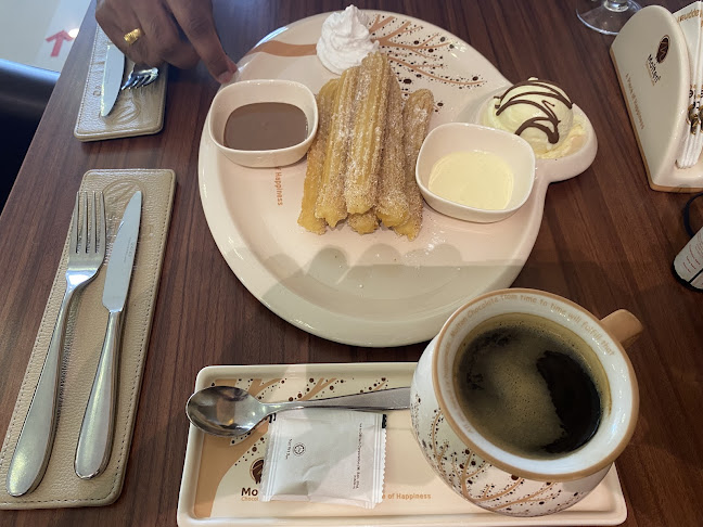 Opinii despre Molten Chocolate Cafe Uptown Damansara în Petaling Jaya - Gastronomi dan perhotelan