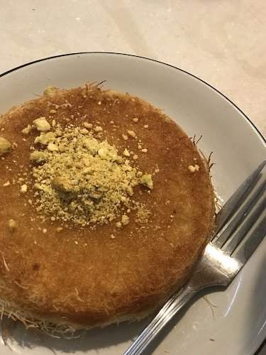 CAFE AURA RISE AND GRIND - Gastronomi dan perhotelan