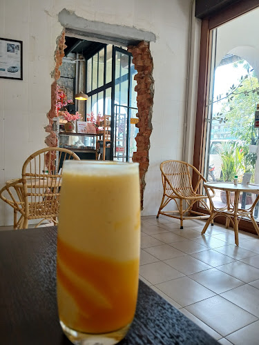 Yin's Sourdough Bakery and Cafe (Penang)