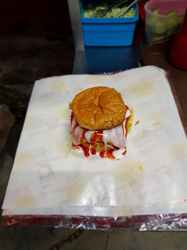 BURGER BUSTOP ABG KAMAL - Semenyih