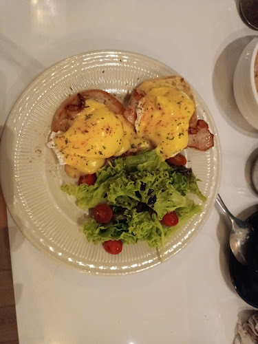 Comentarii opinii despre Breda Cafe