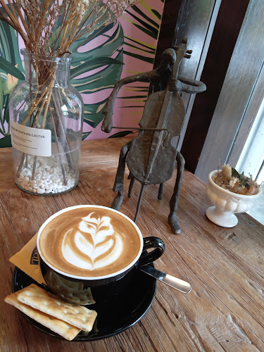 Comentarii opinii despre Botanist Cafe