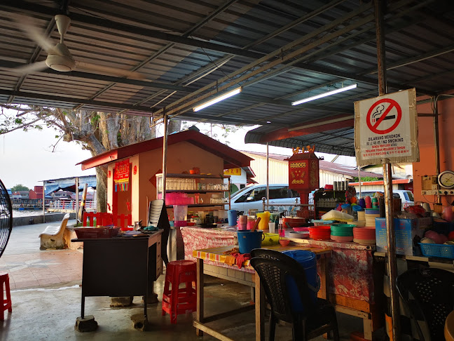 Kedai Makanan Laut Kuala Kurau Sunset Seafood - Kuala Kurau