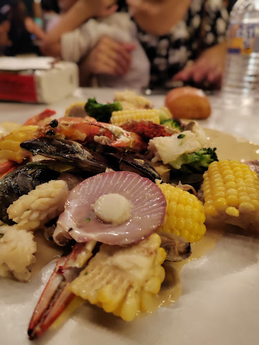 Jala Jala Seafood - Gastronomi dan perhotelan