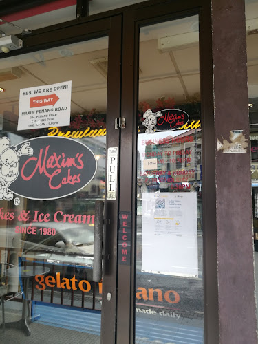 Maxim's Cake House & Bakery - Gastronomi dan perhotelan