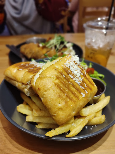 Shoplot PT33845 Ground Floor, Taman Tembesu Perdana, 21300 Kuala Terengganu, Terengganu