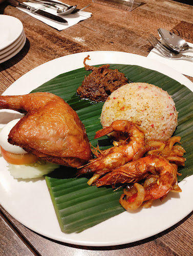 Madam Kwan's • 1 Utama Shopping Centre