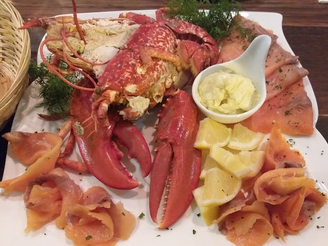 Opinii despre GRANDCHAMP's Cave & Shop Kota Kinabalu în Kota Kinabalu - Gastronomi dan perhotelan