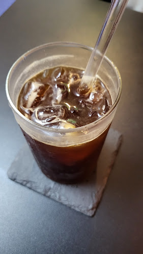 almost human club - Gastronomi dan perhotelan