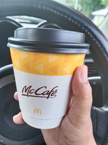 McDonald's Litrak DT - Gastronomi dan perhotelan