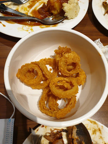 Howdy Grillhouse - Gastronomi dan perhotelan