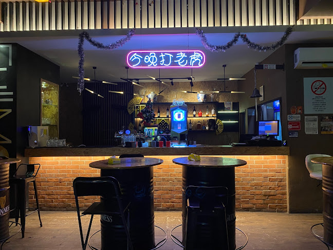 Opinii despre FULL MOON CAFE în Alor Setar - Gastronomi dan perhotelan