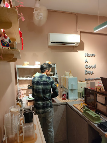 Comentarii opinii despre Blank Coffee PJ