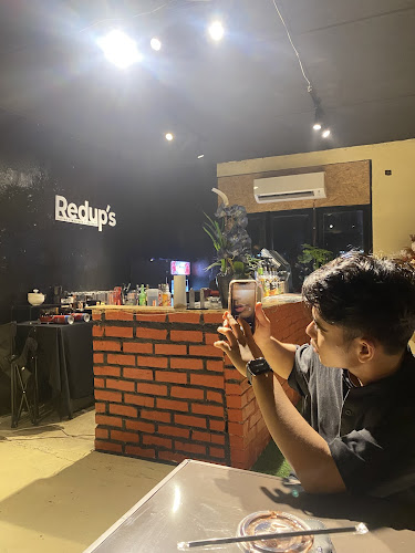 Opinii despre Redup’s Cafe în Kota Bharu - Gastronomi dan perhotelan