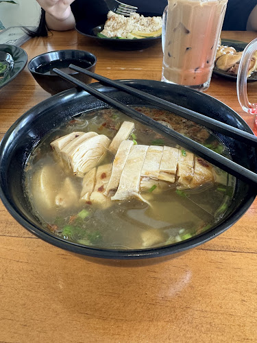 Opinii despre RESTORAN NASI AYAM KAK SOM în Kota Kinabalu - Gastronomi dan perhotelan