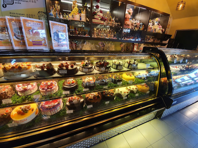 Sunlight Cafe And Cake House - Gastronomi dan perhotelan