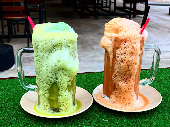 Salaza & Sons Bike Cafe