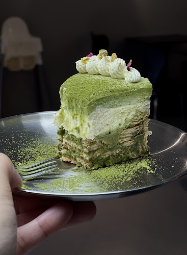 Lot 57, Ground Floor, Wong Kwok Commercial Centre, Jalan Bundusan, Penampang, 88300 Kota Kinabalu, Sabah